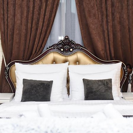 Hotel PALACE Velika Kladusa Buitenkant foto